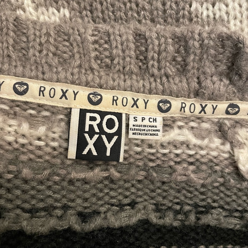 Aztec Pattern Winter Sweater - Picture 4 of 5